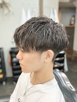 ミッドシー(mid-c)&nbsp;メンズマッシュシャドウパーマ［カット/ツーブロック/眉カット］