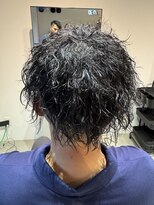 イズ(iss)&nbsp;伸ばしてる方必見ハードパーマ