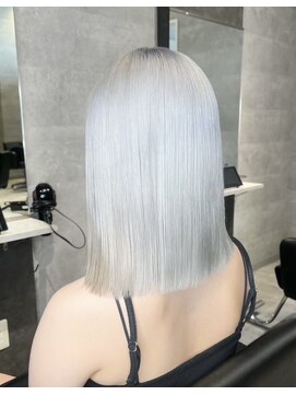 アミ(Ammi) ◆ダブルカラー/レイヤー/イルミナカラー/髪質改善/縮毛矯正