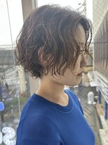 イルバイアトモス(ilu by Atmos)&nbsp;ハンサムショート/前髪なしショート×抜け感フェザーパーマ