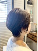 ショートボブ　ナチュラルカーキブラウン