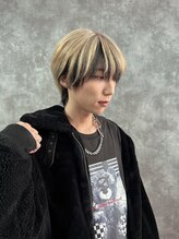 【白を、重ねる。】メンズホワイトオーバーカラー