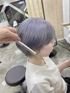 イェッカ(YECCA) ホワイトシルバー