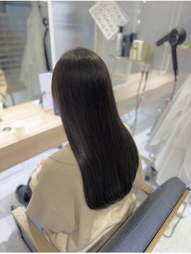 リュドール 名駅(Rue D'or) 美髪ストレートで、柔らかく、まとまる