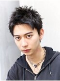 黒髪スパイキーショートアップバング