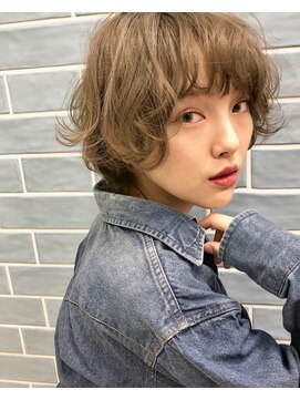 アクシス ナゴヤ(AXIS NAGOYA) AXIS 加藤えみか【小顔に見えるラフショート】