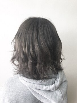 ライブトレア(LIVE TOREA) グレージュ