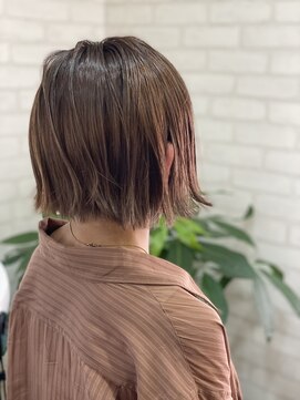 369 切りっぱなしボブ