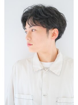 ヘアサロンガリカアオヤマ(hair salon Gallica aoyama) 爽やかかき上げセンターパート束感ショートパーマ