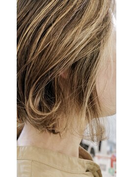 リサリサ(LISA LISA) ハイライトボブ