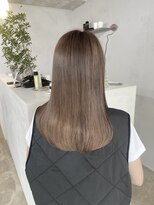 ニット(Knit)&nbsp;柔らかさで軽く見せるカラー