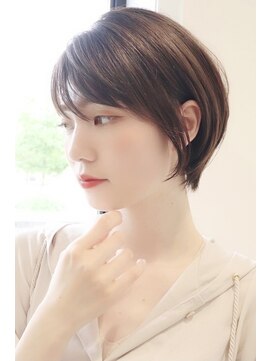 アイ(I.) 【 I. 】30代からの襟足すっきり前下がりショートボブ 川口