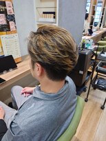ブロッサム 東中野店&nbsp;爽やかナチュラルパーマセンターパート清潔感デザインカラー