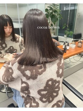 ガリカ 大名(Gallica) 暗めでも透明感のあるココアブラウンの切りっぱなしセミロング