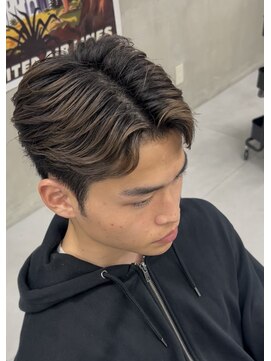 バジー バイ ディーアンドティー(Buzzy by D&T) 毛流れパート