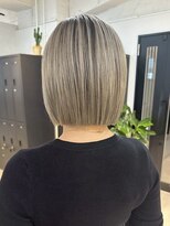 メリー オオサカ(Merly Osaka)&nbsp;くすみベージュボブ