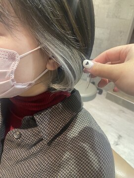 アストランティア 栄店(ASTRANTIA) 【 miho 】イヤリングカラー * ホワイトシルバー