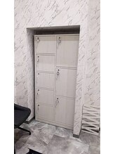 【お荷物お預かり】お客様用ロッカーへお荷物をお預けください。