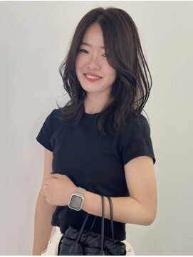 スペシウムバイアンバースデー(spacium by UNBIRTHDAY) くびれ巻きレイヤー/ヤノミユウ