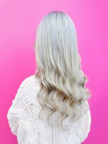 ロサ ファイブヘアー(Rosa..5Hair)&nbsp;ハイトーンホワイト×シルバーローライト！