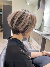 フィルム ケストラ(FIRM KESTRA) 白髪ぼかしショート