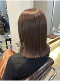 こなれ感たっぷり♪ 大人の外ハネロングボブ