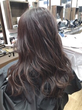 ヘア プロデュース アイモ(Hair Produce Aimo) ツヤツヤロングの大人ピンク☆