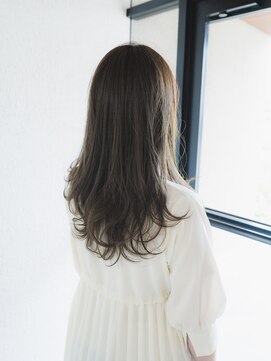 ヘアデザイン ステラ(hair design sTella) ☆まだ暑い秋の序ノ口はアイスラテカラー☆