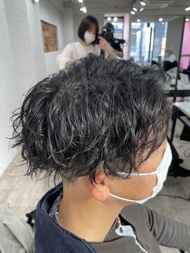 アジールヘア 所沢プロペ通り店(agir hair) センターパート＆スパイラルパーマ♪