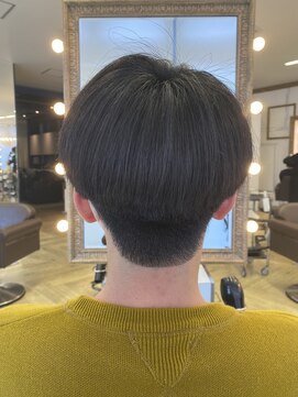 コワファースト 大分(COIFF1RST) 刈り上げマッシュ