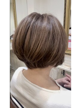 ヘアーズ ロッソ(hair's ROSSO) ILLUMINA SAFARI × SHORT BOB   [30代40代50代]