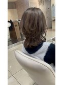 【20代～50代人気】くびれミディアムレイヤー