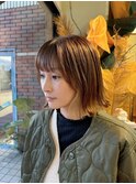ホワイトインナー×切りっぱなしボブ