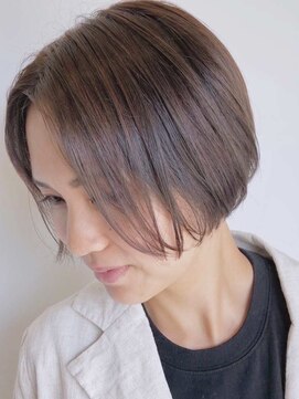 ノーブルスチュアート(NOBLE STUART) 前下がりコンパクトボブ