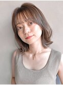 ウェーブミディアムくせ毛風カールうる艶髪前髪結べるボブ