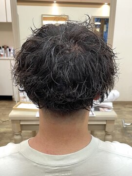 アルターリール(aL ter Rire) フェザーパーマ/サーフカール/刈り上げセンターパート/中村郁未