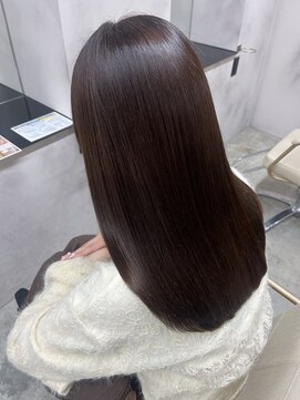 ほんのりピンクブラウン