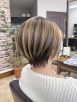 トップスタイル リッチ 首元美人のショートスタイル