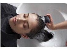 ★極上ヘッドスパ★marbbで毛穴ケア＆血行促進しながらスマホなどで凝り固まった頭皮をほぐします♪