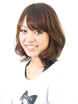 メイクスビューティーキューブ(makes beauty cube) ミディアムボブ