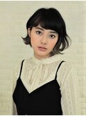 和泉美佳　外ハネショート　インナーカラー
