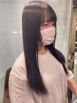 ヘアーアンドメイク ビス(HAIR&MAKE bis) 透明感あるトーンダウンカラーアッシュグレー【加藤沙久楽】
