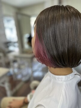 ジウ 上通り(JIU) 20代30代小顔ゆるふわショートイヤリングピンクパープル