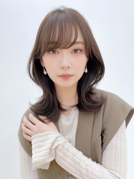 ユーフォリア エヌ 池袋サンシャイン通り店(Euphoria +n) 20代30代アッシュグレージュくびレイヤー伸ばしかけ抜け感