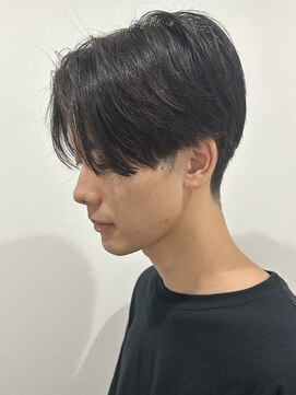 ヒュイル バイ ニアウ(Hwyl by Niau) メンズマッシュセンターパートスパイラルパーマニュアンスパーマ