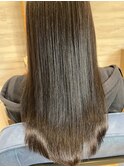 ケア縮毛矯正でツルサラヘアー