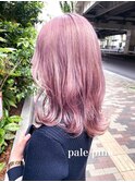 セミロングウルフ韓国風顔周り艶感ハイトーンピンクベージュ