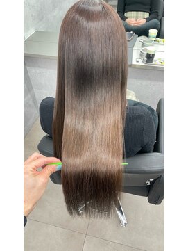 シンシア 新宿(CYNTHIA) 【CYNTHIA/イリス】イメチェンスタイル/ホワイトブロンド