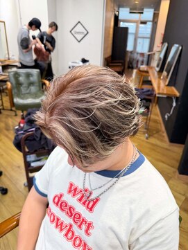 ワンズクロエ 原宿店(ONE's Chloe) フェザーパーマグレーフェザーショートサーフカール波打ちパーマ