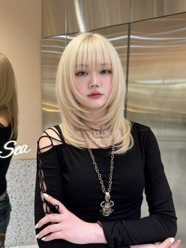 シー バイ ロンド 新宿(Sea by Lond) ホワイトブロンド×ハッシュカット